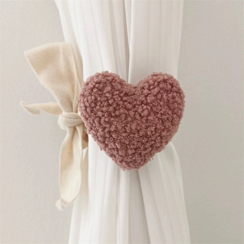 Plush Heart Curtain Tieback – Cute Elastic Curtain Holder for Kids Room Décor